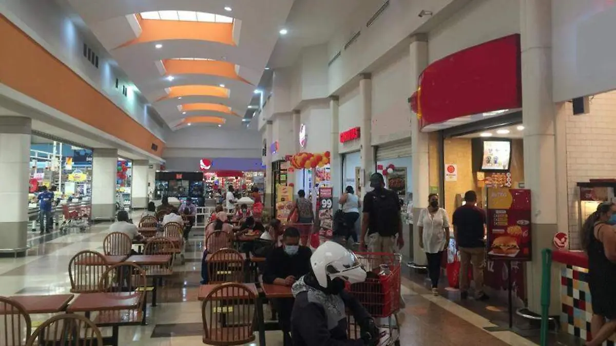 Negocios comida plaza comercial Los Cabos